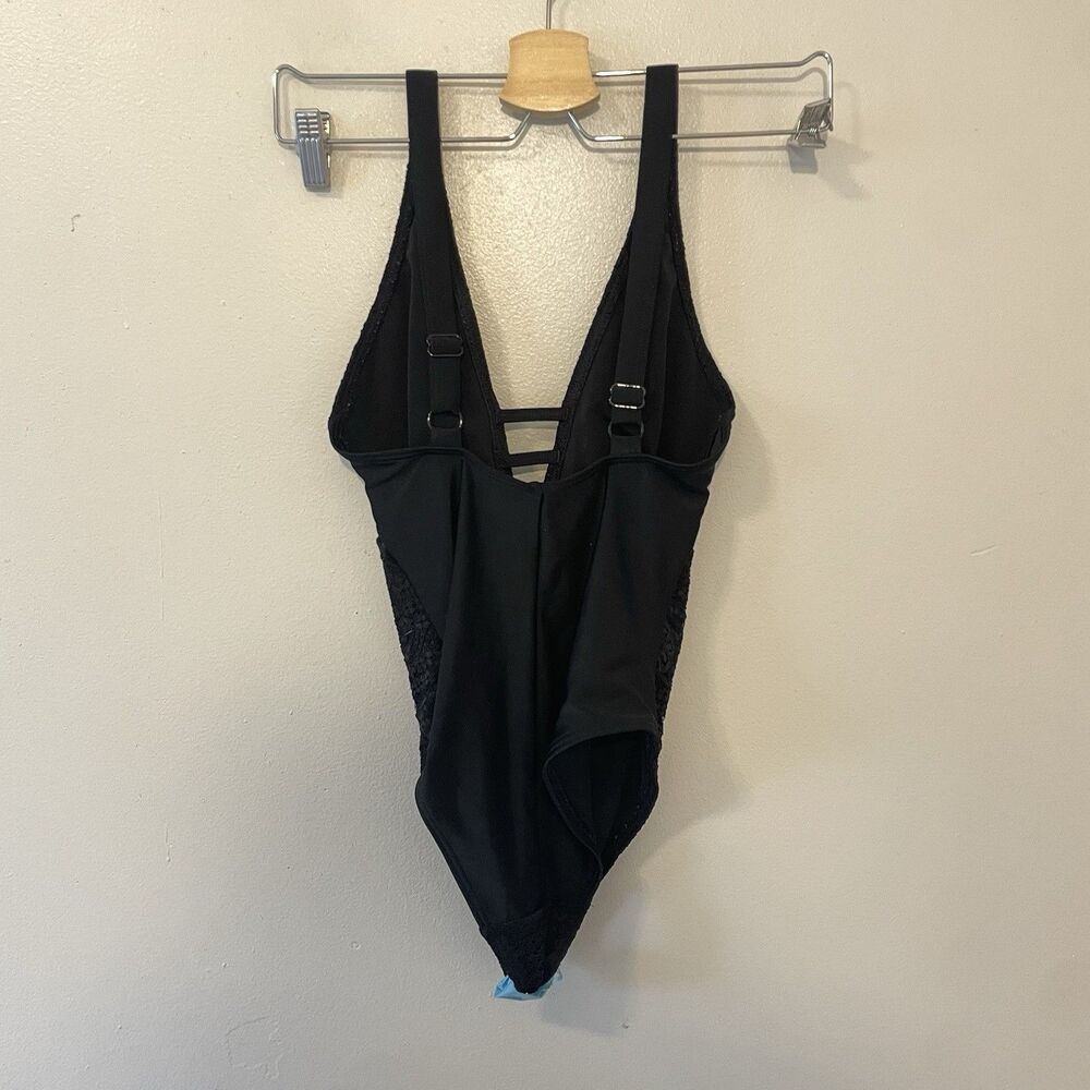 NWT Peek And Beau Plunge One Piece Swim Suit Black Lace Sz 30DD - Picture 3 of 7